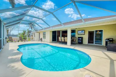 Image de Villa Salty Escape - Heated Pool | Family Friendly | Boat Rental + Tours Voucher Incl.