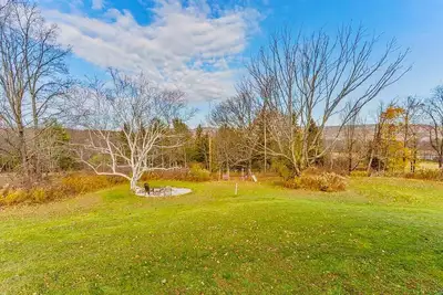 Image de Pet-friendly Catskill mountain home with office