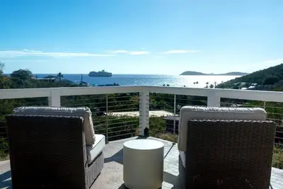 Image de Sea Sun Villa, Newly built 3 bed /2 bath, walk to Limetree Resort. -South Side