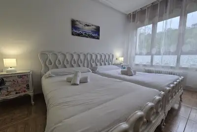 Image de 33a02 Amplio Apartamento en Tuilla