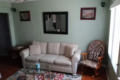 Image de Charming 2-bedroom cottage in enjoyable Pinellas Park with Ac, WiFi, and more