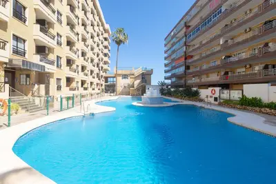 Image de Ronda Del Mar - Nice flat on the seafront with shared pool and free Wifi