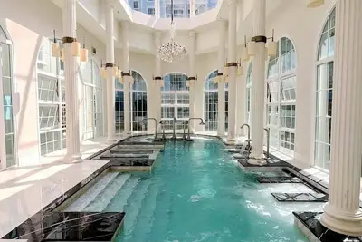 Image de Luxury Retreat room with All you need to Reflex Away
