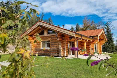 Image de Chalet '-Sofi' avec vue sur les montagnes, jardin privé et Wi-Fi