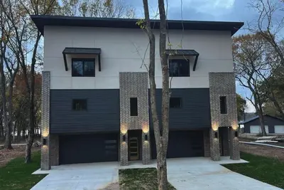 Image de Monkey Island Lake View Condo, Deck With Fire Pit+Grill East