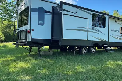 Image de Cozy Rv on farm property in  Rutherfordton with Ac, WiFi