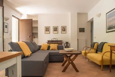 Image de City / Village Apartment Ă Massa avec 2 chambres Ă coucher, 6 couchages