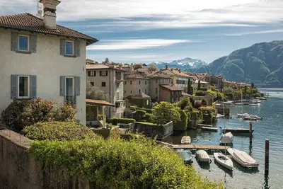 Image de Villa Ossuccio, pieds dans l’eau, au bord du lac de Côme, idéal pour familles