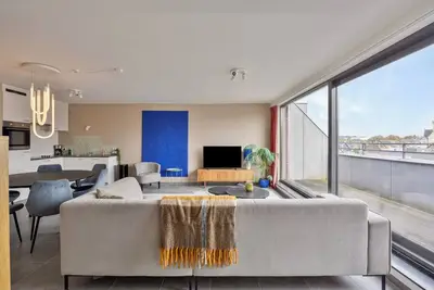 Image de Spacious 2 bedroom apartment with parking