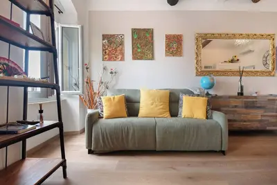 Image de Appartement 'Giada's Retreat' avec vue sur la mer, Wi-Fi et climatisation