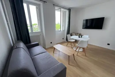 Image de Appartement 2 pièces à 600 m du ville de Cannes  au calme