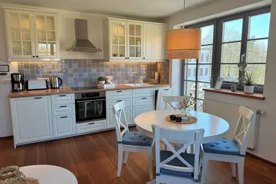 Image de Cozy country-style vacation apartment with balcony