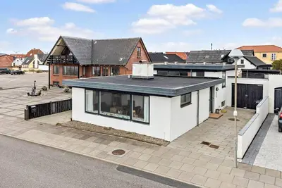 Image de Tv1543 Hirtshals - Kystvejen 17