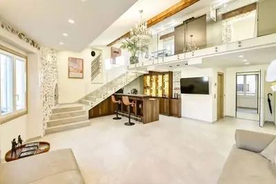 Image de Duplex grand luxe au coeur du Vieil Antibes
