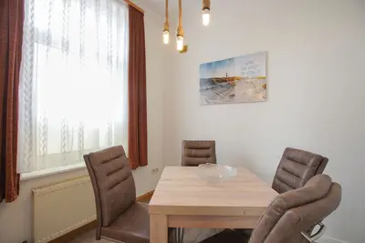 Image de Suite-de Luxe-Salle de bain privée-Vue ville-Suite 16, Seestern