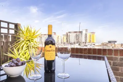 Image de Quayside - family friendly house by the marina (dog considered! )