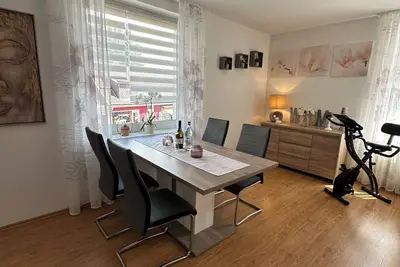 Image de Cozy vacation apartment in a prime location - your perfect retreat!