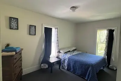 Image de Spacious 4-bedroom apartment with Ac, WiFi in charming Plattsburgh