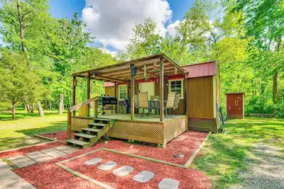 Image de Peaceful Hunting Cabin < 3 Mi to Sam Dale Lake!