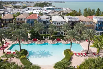 Marlin Bay Resort & Marina