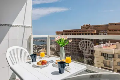 Image de Pyr Beachfront Studio by Alfresco Stays