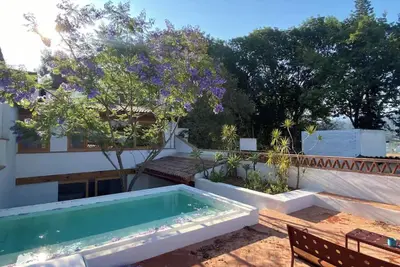 Image de Peaceful pueblo home near the lake