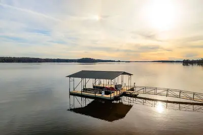 Image de Private Dock and Pontoon Rental on Lake Hartwell