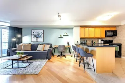 Image de Executive 1+Den Condo, Parking