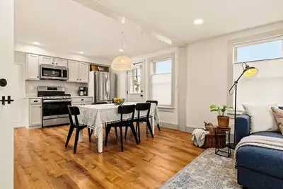 Image de Charming, updated 3-bedroom farmhouse minutes from Middlebury with Wi-Fi & Ac