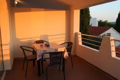 Image de Appartement d'une chambre prés de la plage Pirovac, Sibenik (A-24368-b)