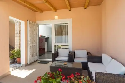 Image de Appartement de deux chambres avec la terrasse Novigrad (A-7135-a)