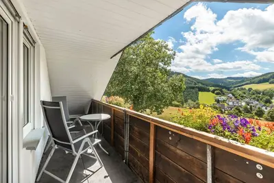 Image de Appartement \"Schwalbennest, 55qm\" avec vue sur les montagnes, jardin partagé et Wi-Fi