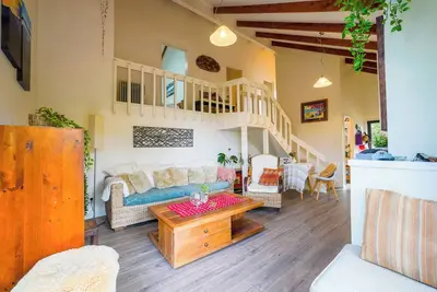 Image de Northcross Woodland Escape– Private & Peaceful