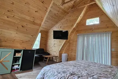 Image de Larry's Lookout: Romantic Getaway w/King Bed & Deck