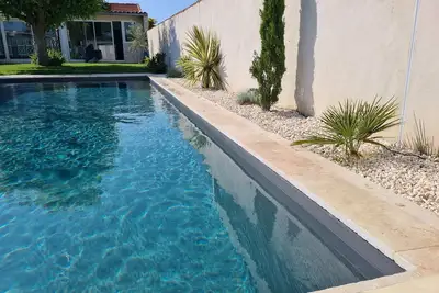 Image de Villa spacieuse avec grande piscine et jardins, de 6 à 12 personnes
