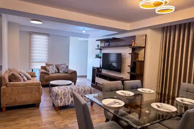 Image de Spacious family loft 3 Br with free garage