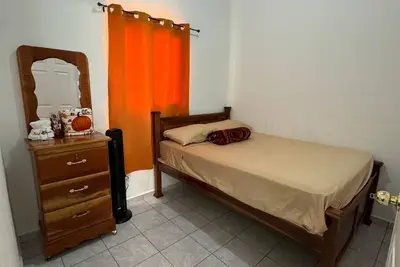 Image de Charming 2-bedroom house with Ac, WiFi + everything else you need in San Miguel