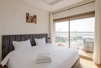 Image de Luxurious Apt - Sea View