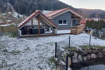 Image de Chalet le Relais de la bourrique Spa couvert, terrain clôturé, animaux acceptés
