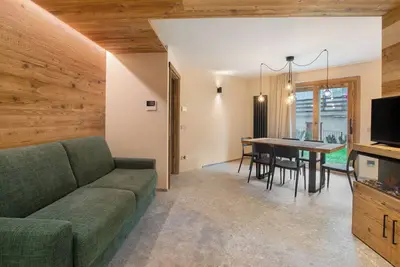 Image de Appartement \"Rododendro\" avec vue sur les montagnes, jardin privé et Wi-Fi
