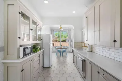 Image de Centrally located near The U of A- go Wildcats!