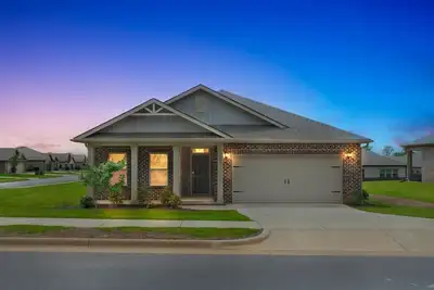 Image de New! Charming 4br Ranch-Style Home | Corner Lot