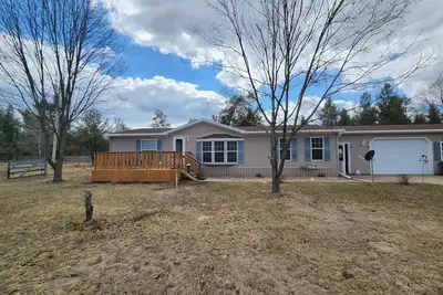 Image de Charming 3-bedroom house with WiFi, Ac in serene Necedah