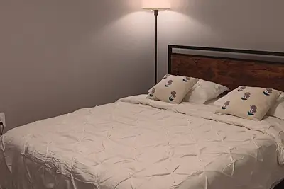 Image de 1-Private bedroom&bathroom charming Arbutus with Wi-Fi, Ac. Book your stay now