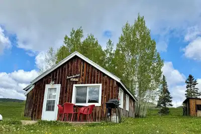 Image de Cozy Mountain Cabin Near Steamboat - Sleeps 8+, Hot Tub Access, Pet-Friendly