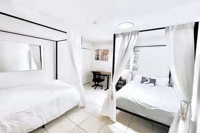 Image de Beautiful Lakefront Home w/ Pool in delightful Altamonte Springs