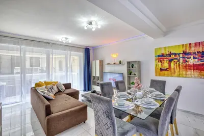 Image de Stylish 2-bedroom apartment with WiFi, Ac in vibrant San Ġiljan