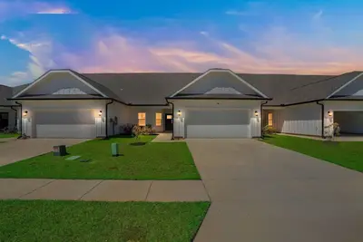 Image de Brand New Townhome