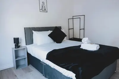 Image de Stylish 3br Home near Hampden No 29 | Free Parking