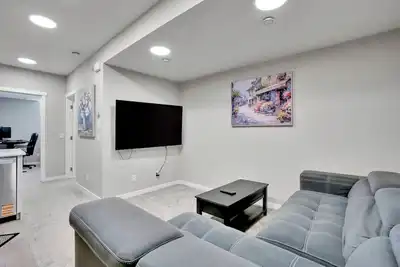 Image de New Stylish 2bdr/3bed/2 Full Bath/Well Equiped For Remote Work/Games